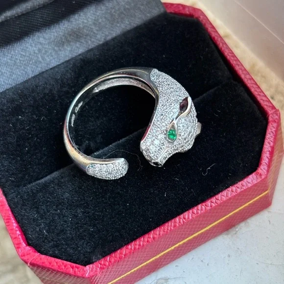 18k Cartier white gold Panther Ring with Green Eyes - 8 - Picture 8 of 9